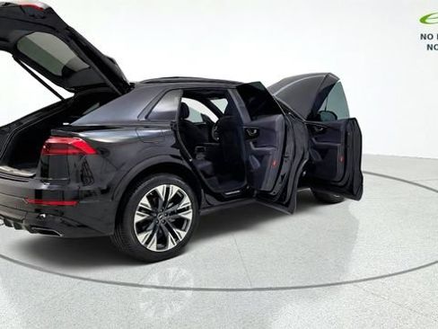 Used 2024 Audi Q8 Premium Plus AWD/4WD image 18