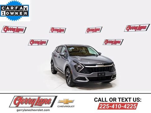Used 2025 Kia Sportage LX FWD image 1