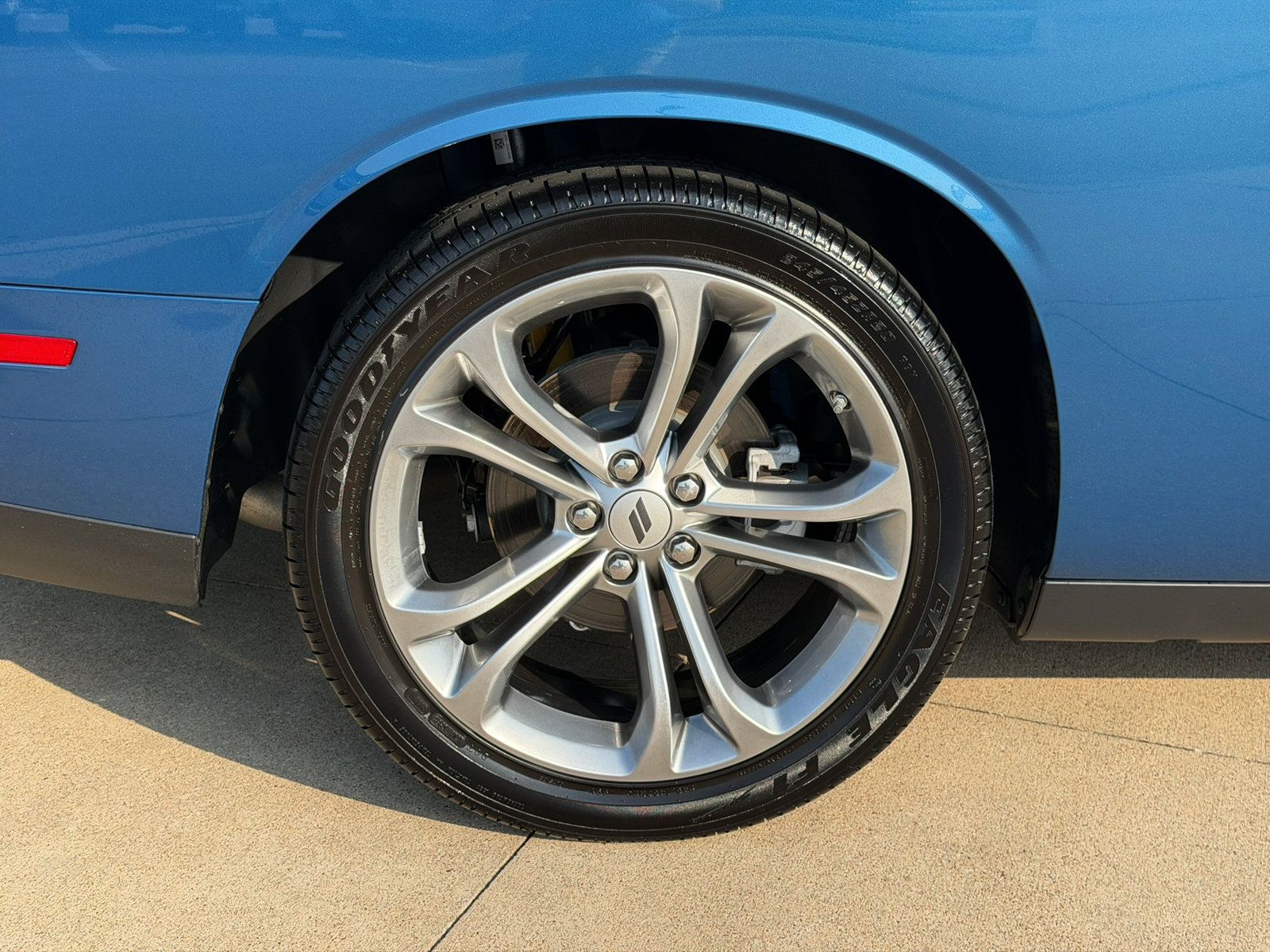 Used 2022 Dodge Challenger R/T w/ Shaker Package RWD image 9