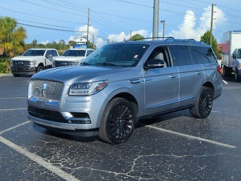Used 2021 Lincoln Navigator Reserve w/ Luxury Package image 10