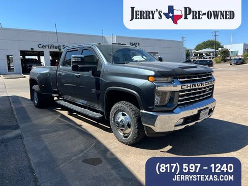 Used 2020 Chevrolet Silverado 3500 LTZ w/ LTZ Texas Edition AWD/4WD image 2