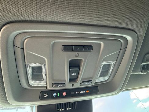 Used 2024 Chevrolet Silverado 1500 LT AWD/4WD image 19