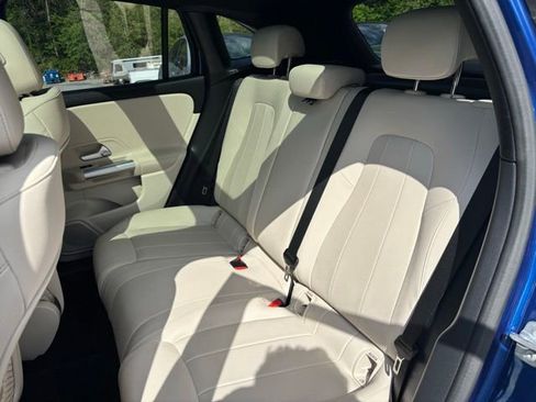 Certified 2025 Mercedes-Benz GLA 250 4MATIC image 13