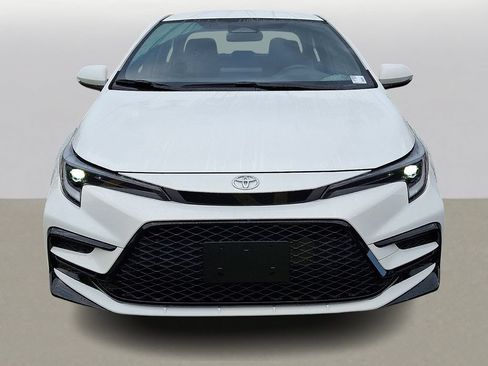 Used 2026 Toyota Corolla SE FWD image 2