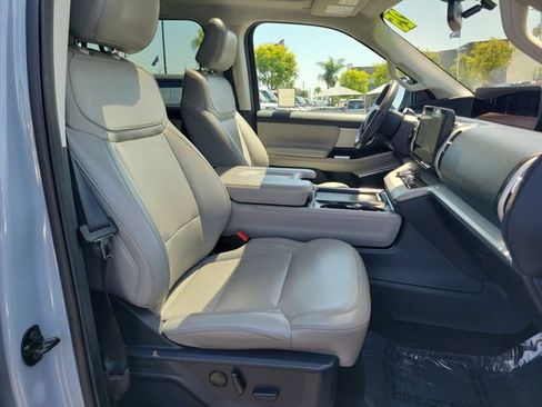 Certified 2025 Ford Expedition Max Active AWD/4WD image 18