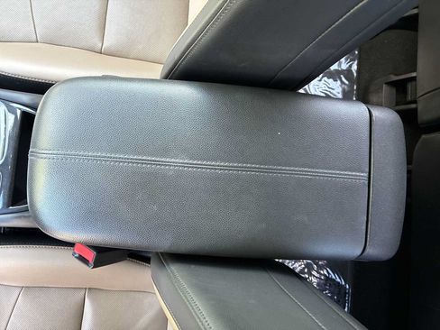 Used 2022 Chevrolet Equinox Premier AWD/4WD image 23