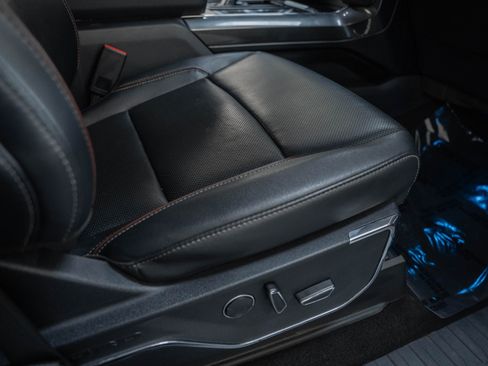 Used 2022 Ford F150 Lariat w/ Equipment Group 502A High image 42