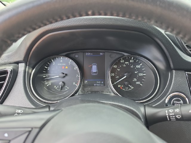 Used 2019 Nissan Rogue SV AWD/4WD image 15