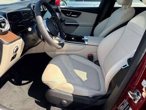 New 2026 Mercedes-Benz GLC 300 image 10