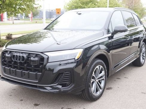 Used 2025 Audi Q7 2.0T Premium Plus w/ Premium Plus Package image 9