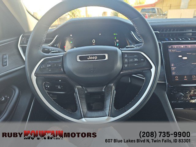 Used 2023 Jeep Grand Cherokee 4WD 4xe image 18