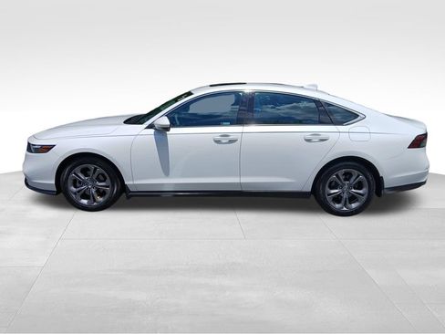 Used 2024 Honda Accord EX image 2