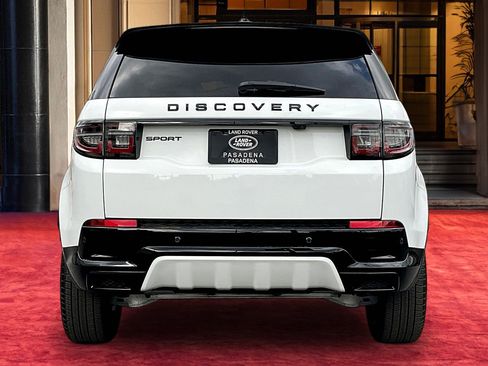 New 2026 Land Rover Discovery Sport Landmark AWD/4WD image 5