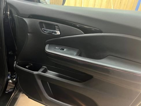 Certified 2021 Honda Pilot Black Edition image 31