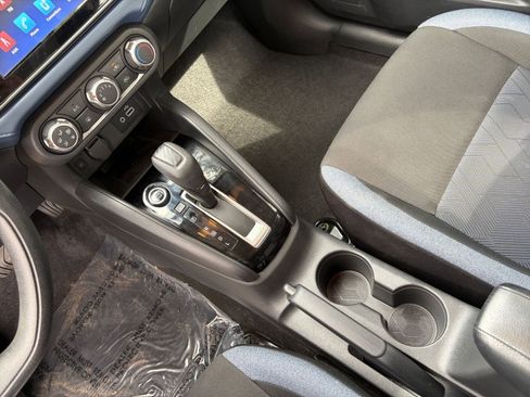 Used 2025 Nissan Versa SV FWD image 37