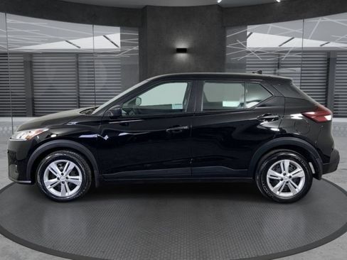 Used 2025 Nissan Kicks Play S FWD image 8
