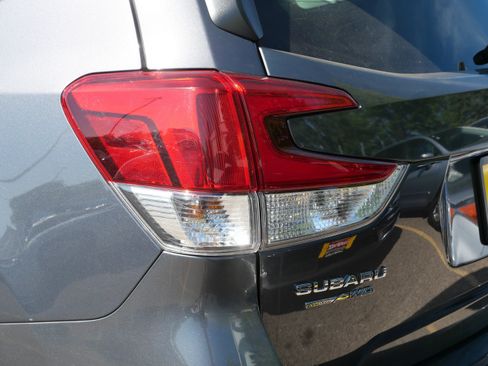 Used 2024 Subaru Forester Limited AWD/4WD image 4