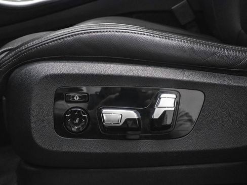 Used 2022 BMW X5 M50i w/ Executive Package image 24