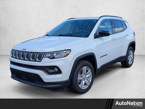 Used 2022 Jeep Compass Latitude w/ Sun and Sound Group image 1