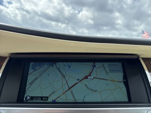 Used 2012 Rolls-Royce Ghost image 25