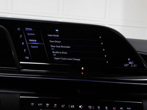 Used 2024 Cadillac Escalade ESV Sport w/ LPO, ONYX Package image 68