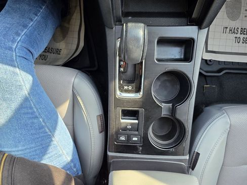 Used 2019 Subaru Outback 2.5i Limited w/ Popular Package #2 image 24