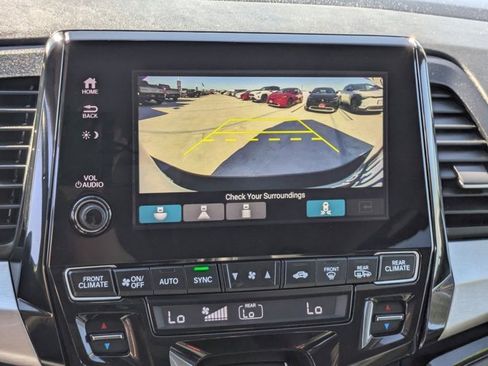 Used 2023 Honda Odyssey Touring image 23