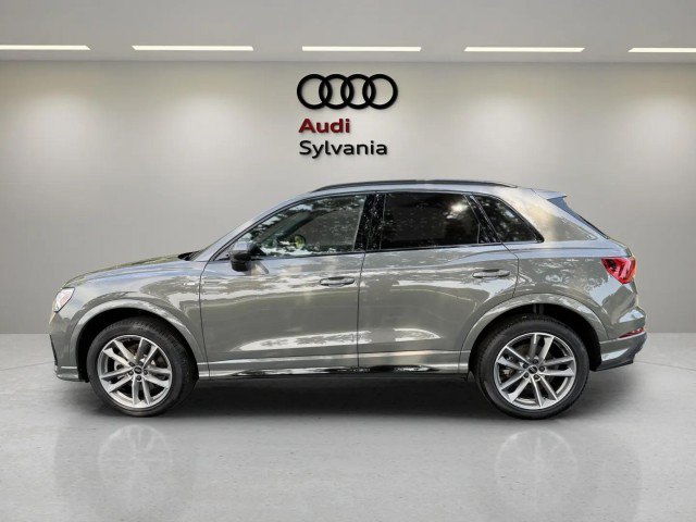 Certified 2025 Audi Q3 2.0T Premium w/ Convenience Package AWD/4WD image 5