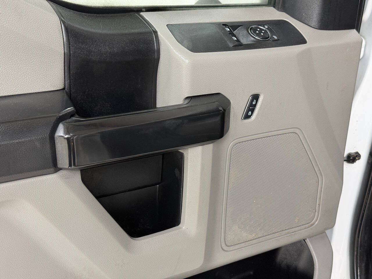 Used 2018 Ford F550 4x4 Regular Cab Super Duty image 46