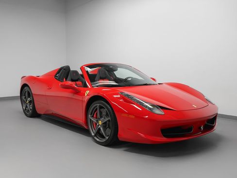 Certified 2014 Ferrari 458 Spider RWD image 17
