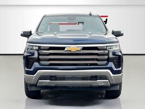 Used 2023 Chevrolet Silverado 1500 LT AWD/4WD image 2