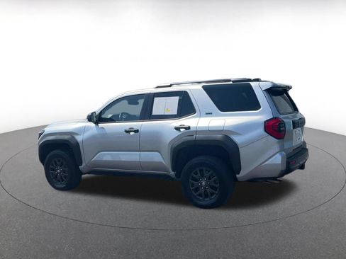 Used 2025 Toyota 4Runner SR5 RWD image 10
