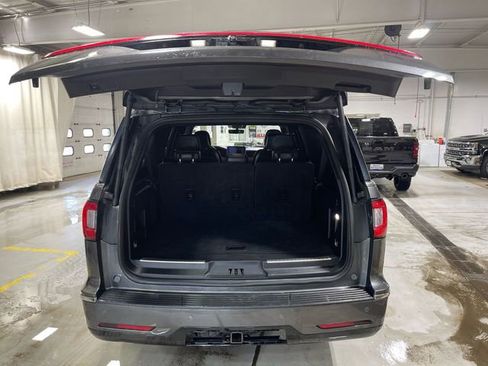 Used 2018 Lincoln Navigator L Reserve w/ Technology Package AWD/4WD image 24