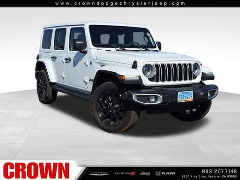 Used 2025 Jeep Wrangler Unlimited Sahara AWD/4WD image 1