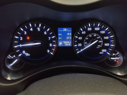 Used 2018 INFINITI Q70 L 3.7 image 23