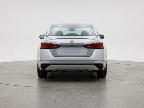 Used 2025 Nissan Altima 2.5 SV image 7