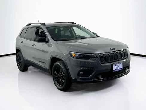Used 2023 Jeep Cherokee Altitude Lux w/ Lux Elite Package AWD/4WD image 3