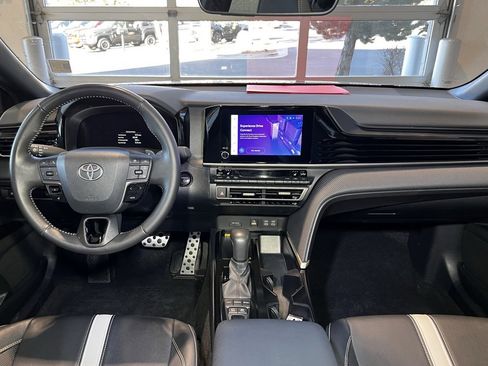 Certified 2025 Toyota Camry SE image 16