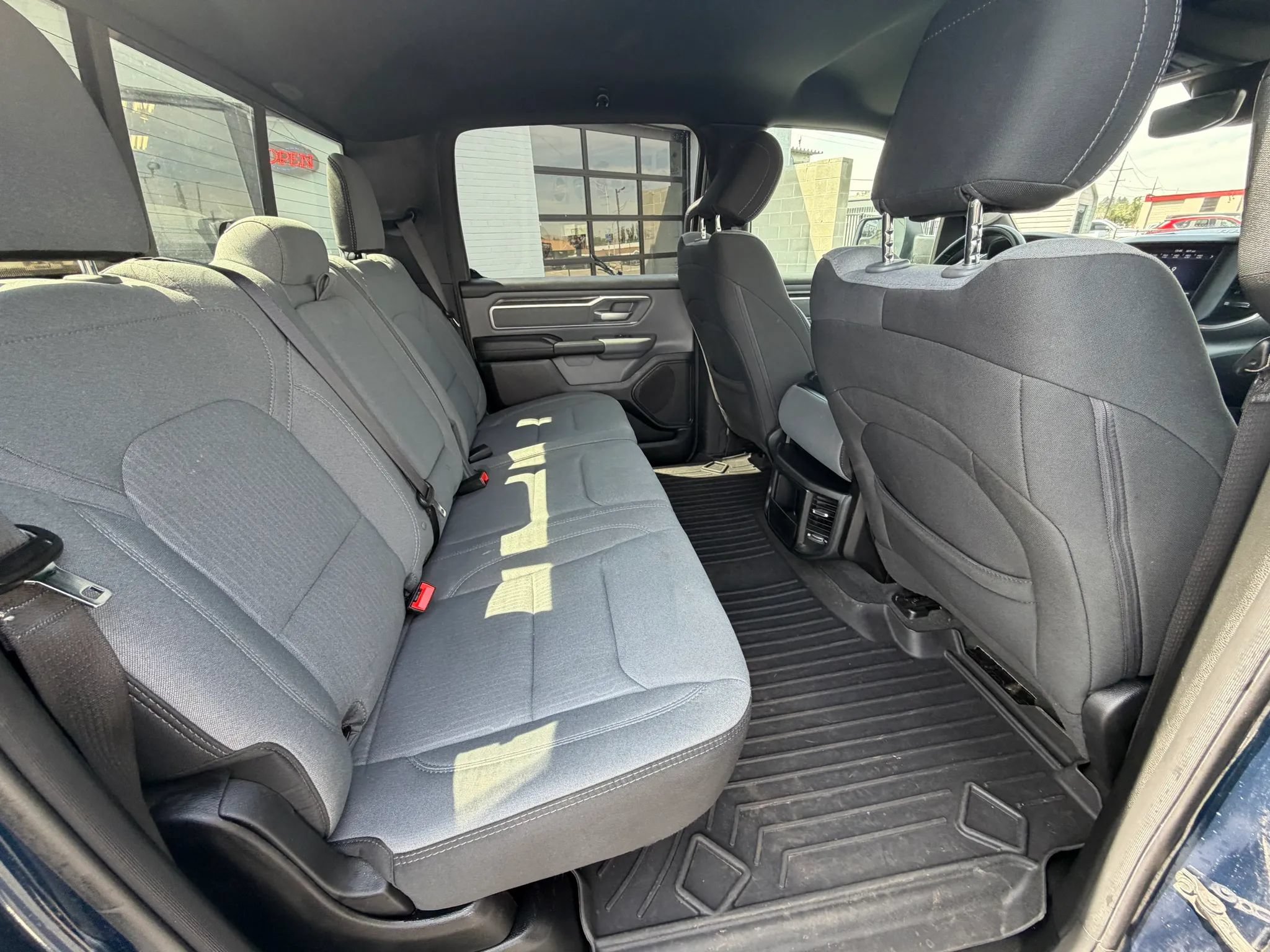 Used 2021 RAM 1500 Big Horn AWD/4WD image 16