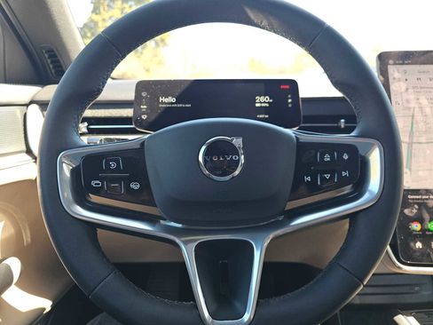 Used 2025 Volvo EX90 Ultra AWD/4WD image 22