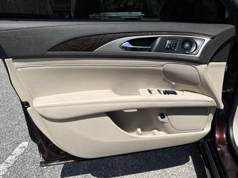 Used 2020 Lincoln MKZ Reserve w/ Elements Package FWD image 22