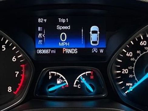 Used 2017 Ford Escape Titanium FWD image 17