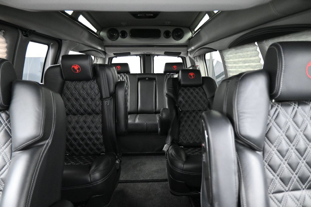 Used 2023 Chevrolet Express 2500 RWD image 24