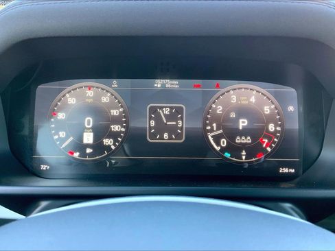 Used 2023 Land Rover Defender 110 S image 24