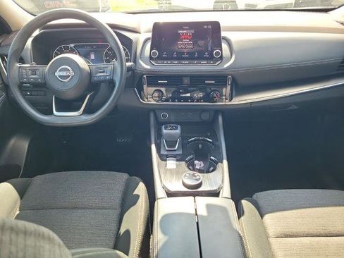 Certified 2022 Nissan Rogue SV AWD/4WD image 18