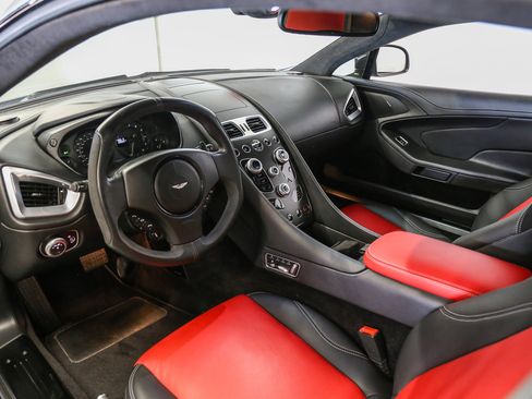 Used 2014 Aston Martin Vanquish Coupe RWD image 34