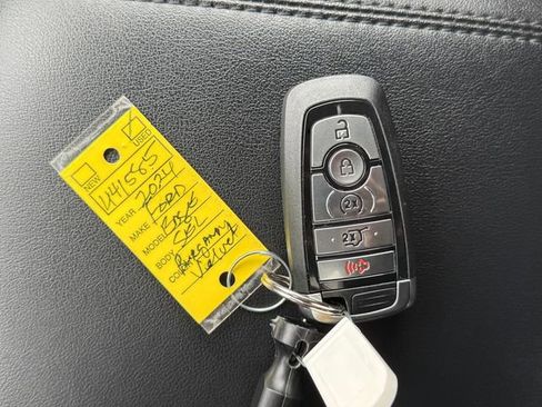 Used 2024 Ford Edge SEL w/ Convenience Package AWD/4WD image 14