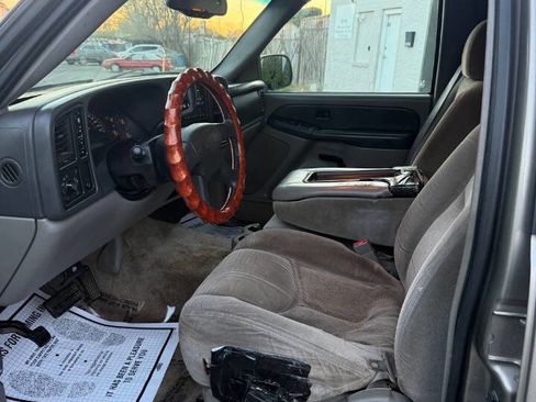Used 2003 Chevrolet Suburban LS AWD/4WD image 11