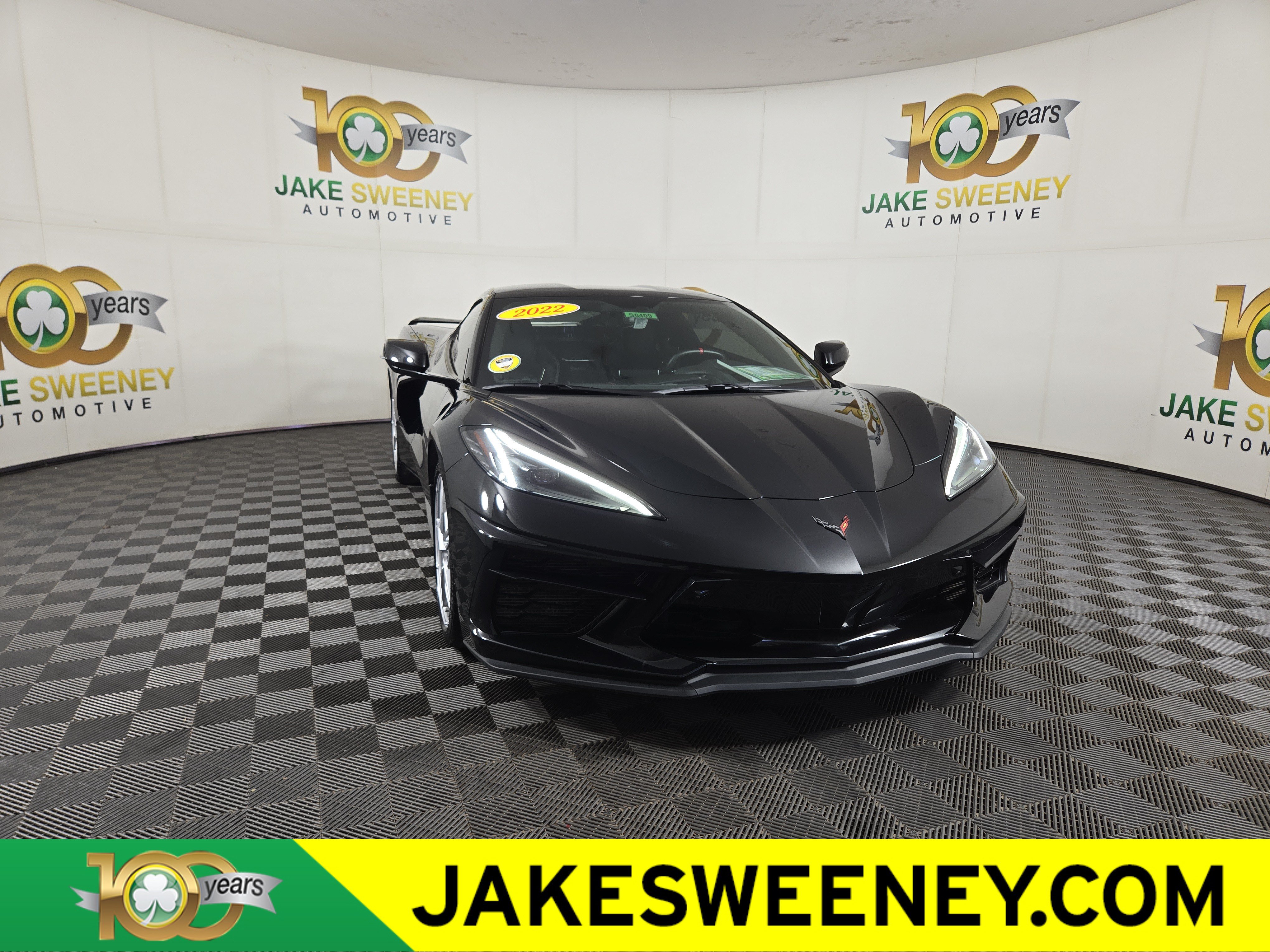 Used 2022 Chevrolet Corvette Stingray Premium Cpe w/ Z51 Performance Package RWD image 1