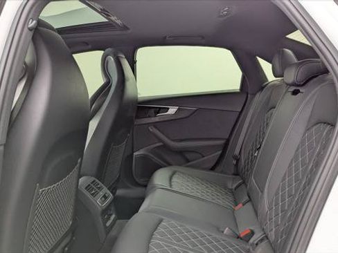 Used 2023 Audi S4 Premium Plus w/ Premium Plus Package AWD/4WD image 17